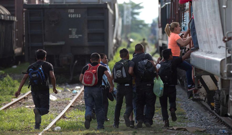 usbeginsarrestanddeportationofillegalmigrants